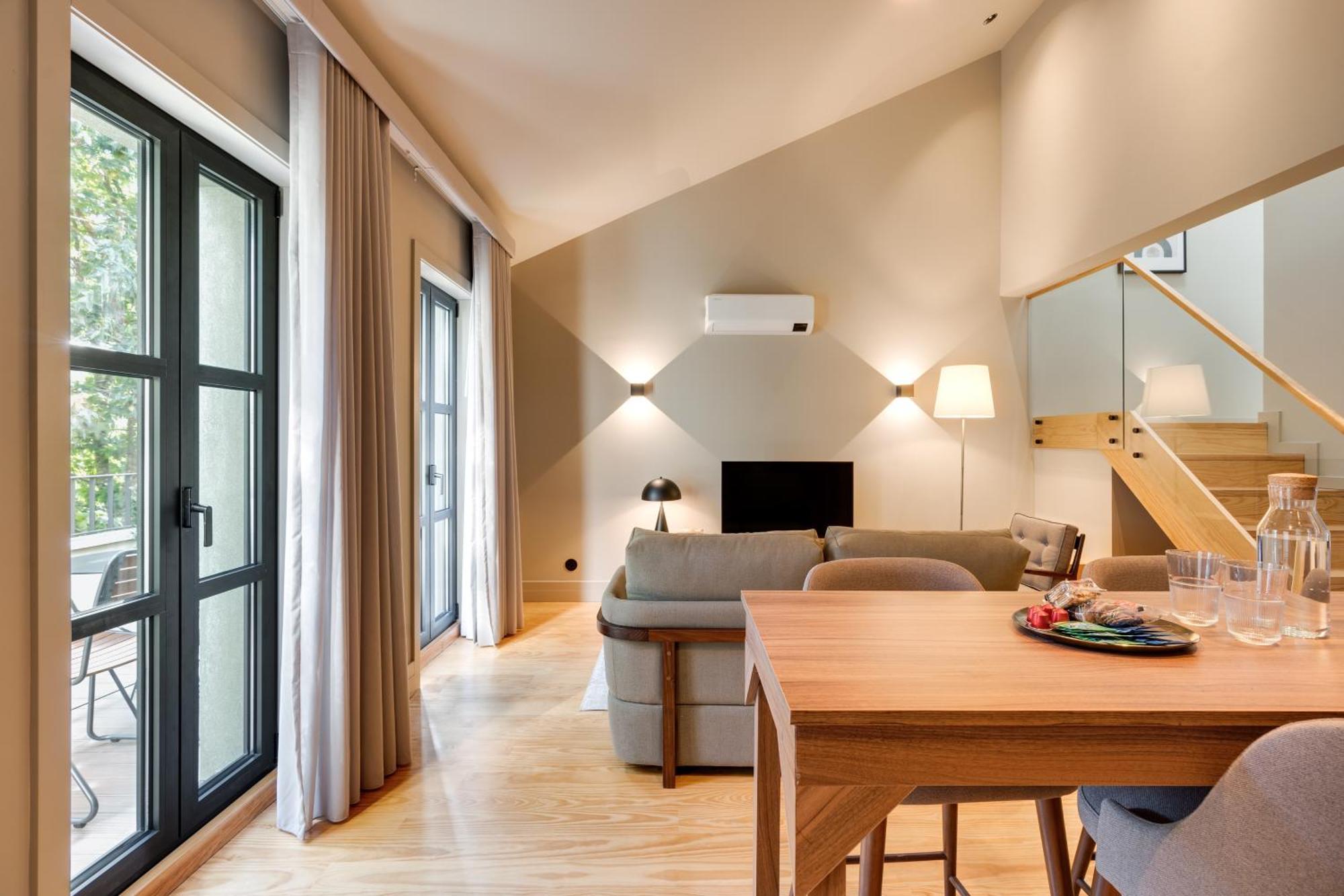 Avus M Suites And Apartments By Da'Home Porto Exterior photo