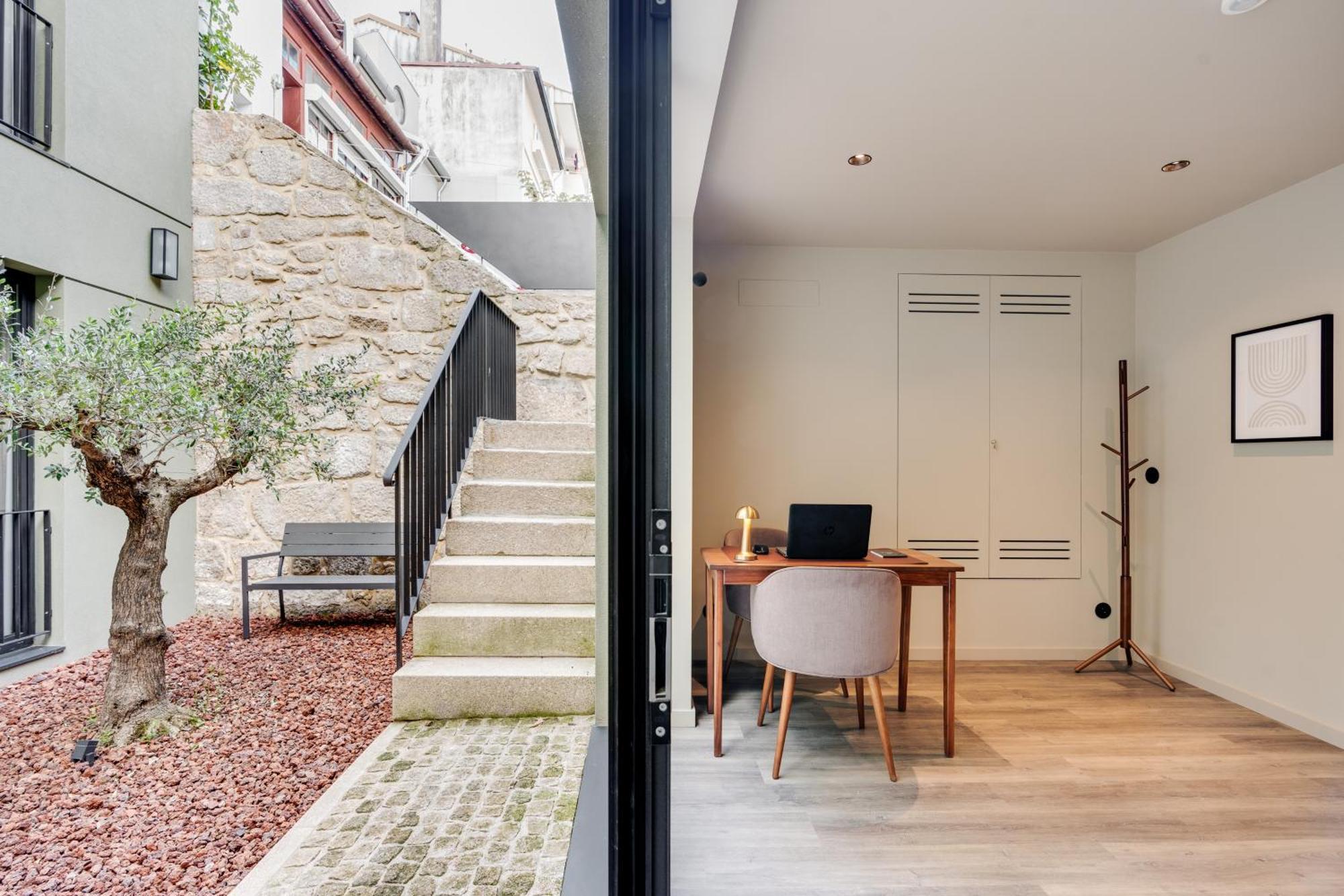 Avus M Suites And Apartments By Da'Home Porto Exterior photo